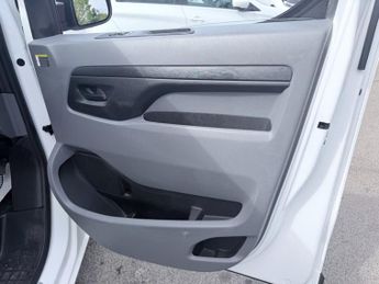 TOYOTA PROACE White 50kWh Icon electric panel van, 8,300 miles, Automatic, Tou