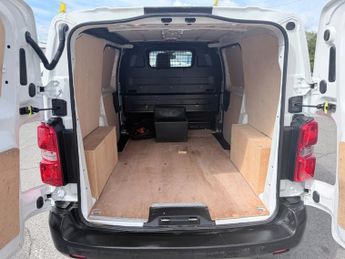 TOYOTA PROACE White 50kWh Icon electric panel van, 8,300 miles, Automatic, Tou