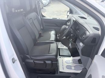 TOYOTA PROACE White 50kWh Icon electric panel van, 7,800 miles, Automatic, Tou