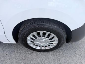 TOYOTA PROACE White 50kWh Icon electric panel van, 7,800 miles, Automatic, Tou