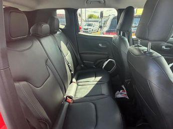 JEEP RENEGADE 1.4T MultiAirII Limited SUV 5dr Petrol DDCT Euro 6 (s/s) (140 ps