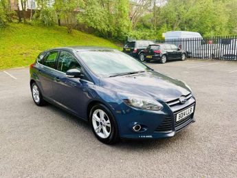 FORD FOCUS 1.6 Zetec Hatchback 5dr Petrol Powershift Euro 5 (125 ps)