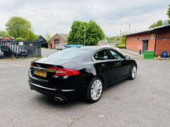JAGUAR XF 3.0d V6 Premium Luxury Saloon 4dr Diesel Auto Euro 5 (240 ps)