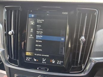 VOLVO V90 2.0 T4 GPF R-Design Estate 5dr Petrol Auto Euro 6 (s/s) (190 ps)
