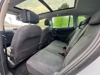 VOLKSWAGEN TIGUAN 1.5 TSI Elegance SUV 5dr Petrol DSG Euro 6 (s/s) (150 ps)