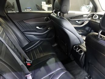MERCEDES-BENZ GLC 2.0 GLC300d AMG Line (Premium) SUV 5dr Diesel G-Tronic+ 4MATIC E