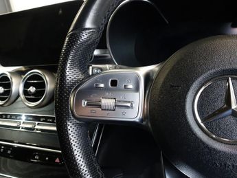 MERCEDES-BENZ GLC 2.0 GLC300d AMG Line (Premium) SUV 5dr Diesel G-Tronic+ 4MATIC E