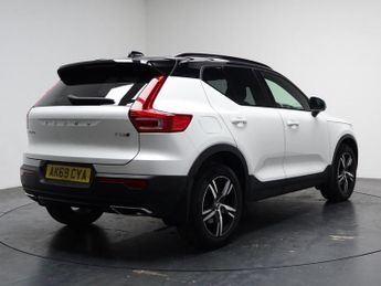 VOLVO XC40 2.0 T5 R-Design SUV 5dr Petrol Auto AWD Euro 6 (s/s) (247 ps)