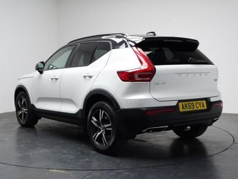 VOLVO XC40 2.0 T5 R-Design SUV 5dr Petrol Auto AWD Euro 6 (s/s) (247 ps)