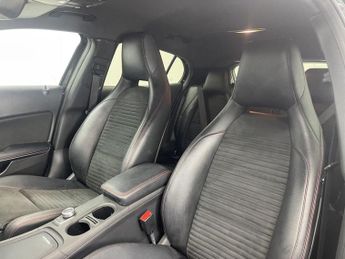 MERCEDES-BENZ GLA 2.1 GLA220d AMG Line (Executive) SUV 5dr Diesel 7G-DCT 4MATIC Eu
