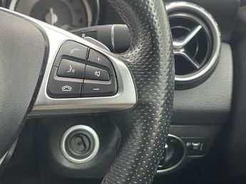 MERCEDES-BENZ GLA 2.1 GLA220d AMG Line (Executive) SUV 5dr Diesel 7G-DCT 4MATIC Eu