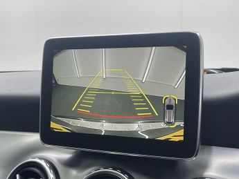 MERCEDES-BENZ GLA 2.1 GLA220d AMG Line (Executive) SUV 5dr Diesel 7G-DCT 4MATIC Eu