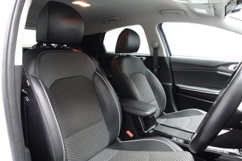 KIA XCEED 1.6 GDi 8.9kWh 3 SUV 5dr Petrol Plug-in Hybrid DCT Euro 6 (s/s) 