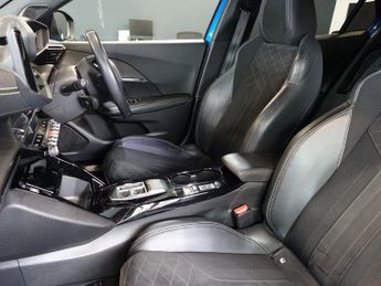 PEUGEOT E-2008 50kWh GT Premium SUV 5dr Electric Auto (136 ps)