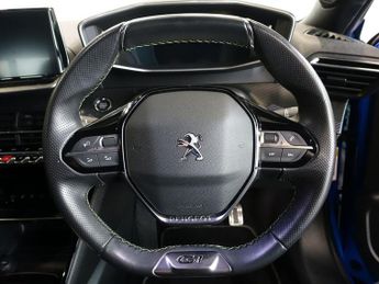 PEUGEOT E-2008 50kWh GT Premium SUV 5dr Electric Auto (136 ps)