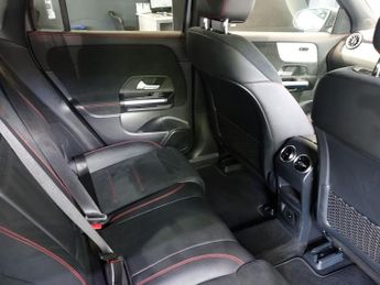 MERCEDES-BENZ EQA EQA 250 66.5kWh AMG Line SUV 5dr Electric Auto (190 ps)