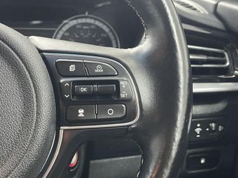 KIA NIRO 1.6 GDi 3 SUV 5dr Petrol Hybrid DCT Euro 6 (s/s) (139 bhp)