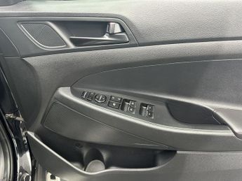 HYUNDAI TUCSON 1.6 T-GDi N Line SUV 5dr Petrol DCT Euro 6 (s/s) (177 ps)