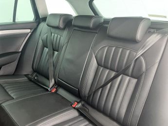 SKODA SUPERB 1.4 TSI iV 13kWh SE Technology Estate 5dr Petrol Plug-in Hybrid 