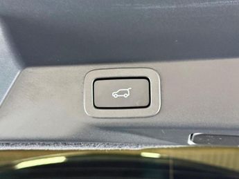 LAND ROVER RANGE ROVER SPORT 2.0 P400e 13.1kWh GPF Autobiography Dynamic SUV 5dr Petrol Plug-