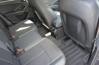 AUDI Q3 1.5 TFSI CoD 35 Black Edition SUV 5dr Petrol Manual Euro 6 (s/s)