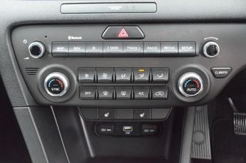 KIA SPORTAGE 1.6 CRDi MHEV 2 SUV 5dr Diesel Hybrid Manual Euro 6 (s/s) (134 b