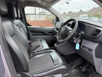 VAUXHALL VIVARO 1.5 Turbo D 2900 Sportive Panel Van 5dr Diesel Manual L2 H1 Euro