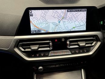 BMW 3 SERIES 2.0 330e 12kWh M Sport Saloon 4dr Petrol Plug-in Hybrid Auto Eur