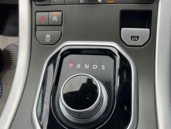 LAND ROVER RANGE ROVER EVOQUE 2.0 TD4 HSE Dynamic SUV 5dr Diesel Auto 4WD Euro 6 (s/s) (180 ps