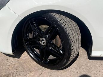 MERCEDES-BENZ A-CLASS 1.5 A180d AMG Line Hatchback 5dr Diesel 7G-DCT Euro 6 (s/s) (109