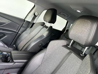 PEUGEOT 5008 1.5 BlueHDi Allure SUV 5dr Diesel EAT Euro 6 (s/s) (130 ps)