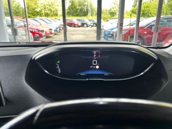 PEUGEOT 5008 1.5 BlueHDi Allure SUV 5dr Diesel EAT Euro 6 (s/s) (130 ps) 1 FO