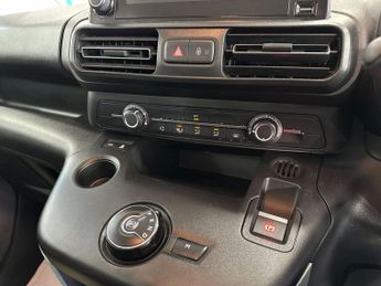 CITROEN BERLINGO 1.5 BlueHDi Flair M MPV 5dr Diesel EAT Euro 6 (s/s) (130 ps)