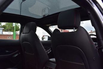 JAGUAR E-PACE MANAGERS SPECIAL 2.0 D150 Chequered Flag SUV 5dr Diesel Auto AWD