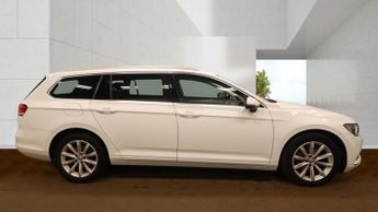 VOLKSWAGEN PASSAT 2.0 TDI BlueMotion Tech SE Business Estate 5dr Diesel DSG Euro 6