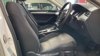 VOLKSWAGEN PASSAT 2.0 TDI BlueMotion Tech SE Business Estate 5dr Diesel DSG Euro 6