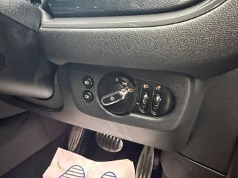 MINI CLUBMAN 1.5 Cooper Sport Estate 6dr Petrol Steptronic Euro 6 (s/s) (136 