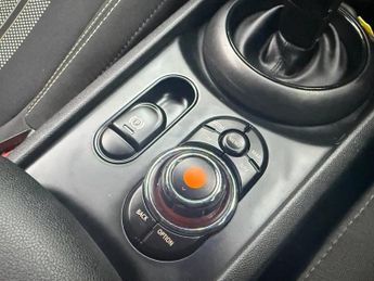 MINI CLUBMAN 1.5 Cooper Sport Estate 6dr Petrol Steptronic Euro 6 (s/s) (136 