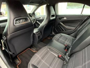 MERCEDES-BENZ A-CLASS 1.5 A180 CDI Sport Hatchback 5dr Diesel 7G-DCT Euro 5 (s/s) (109