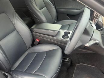 TESLA MODEL Y (Dual Motor) Long Range SUV 5dr Electric Auto 4WDE (384 bhp)