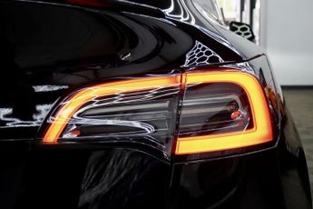 TESLA MODEL Y (Dual Motor) Long Range SUV 5dr Electric Auto 4WDE (384 bhp)