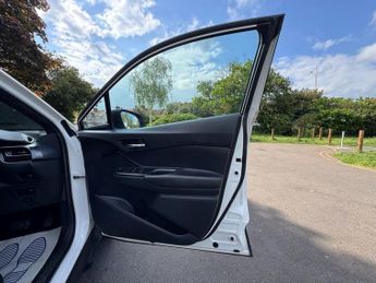 TOYOTA C-HR 1.8 VVT-h Icon SUV 5dr Petrol Hybrid CVT Euro 6 (s/s) (122 ps)