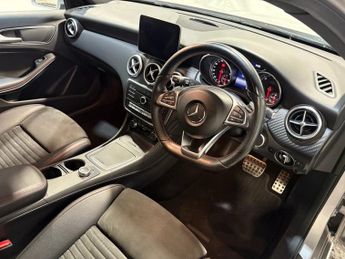 MERCEDES-BENZ A-CLASS 2.1 A220d AMG Line (Executive) Hatchback 5dr Diesel 7G-DCT Euro 