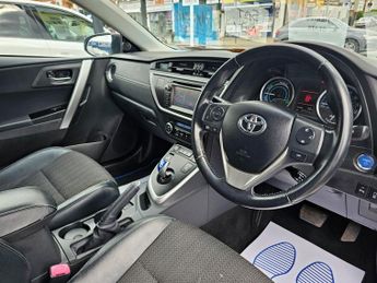 TOYOTA AURIS AUTOMATIC 1.8 VVT-h Excel Hatchback 5dr Petrol Hybrid CVT Euro 5