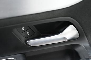 MERCEDES-BENZ EQA EQA 250 66.5kWh AMG Line SUV 5dr Electric Auto (190 ps)