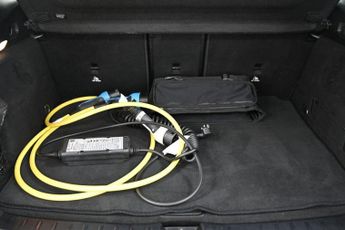 MERCEDES-BENZ EQA EQA 250 66.5kWh AMG Line SUV 5dr Electric Auto (190 ps)