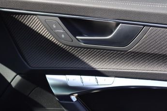 AUDI A6 AVANT 2.0 TFSI 40 BLACK EDITION