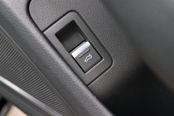 AUDI A6 AVANT 2.0 TFSI 40 BLACK EDITION
