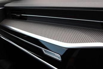 AUDI A6 AVANT 2.0 TFSI 40 BLACK EDITION