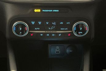FORD KUGA 2.5 Duratec 14.4kWh Vignale SUV 5dr Petrol Plug-in Hybrid CVT Eu